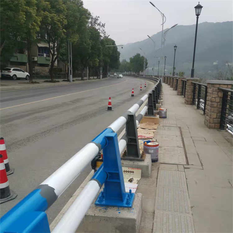赤峰防撞护栏
